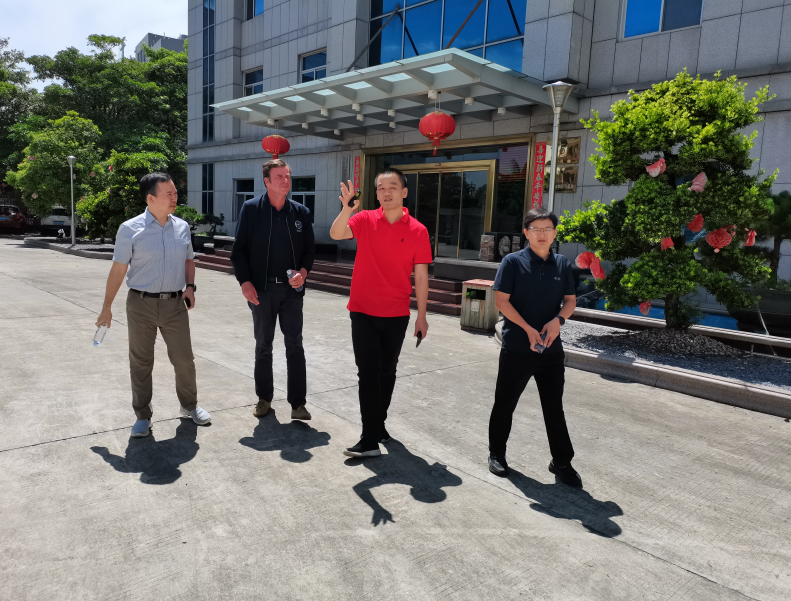 英偉首席執(zhí)行官Patrick Waty先生以及中國(guó)區(qū)商務(wù)總監(jiān)溫明博士來(lái)訪(fǎng)